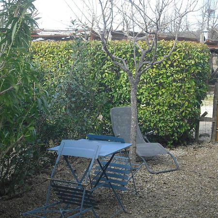 Villa Lou Mas Li Pitchoun "Le Poirier" Gordes Exterior foto